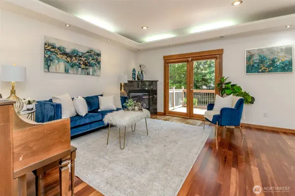 1618 Pear ST NE, Olympia, WA 98506
