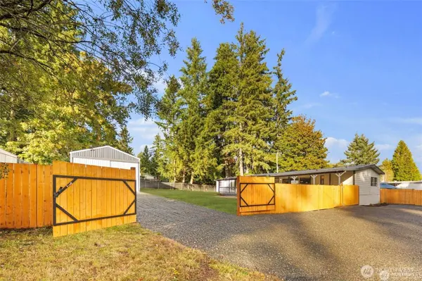 5206 81st AVE SW, Olympia, WA 98512