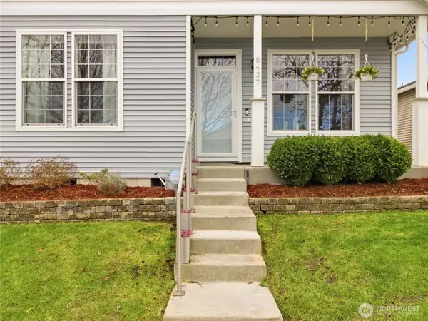 8437 16th Avenue SE, Olympia, WA 98513