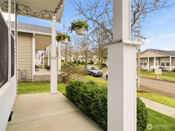 8437 16th Avenue SE, Olympia, WA 98513