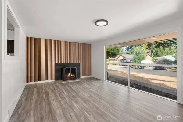 8518 Mount Tacoma DR SW, Lakewood, WA 98498