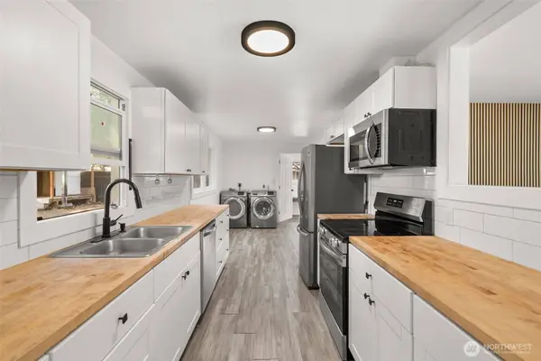 8518 Mount Tacoma DR SW, Lakewood, WA 98498