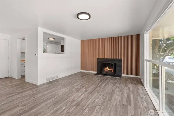 8518 Mount Tacoma DR SW, Lakewood, WA 98498