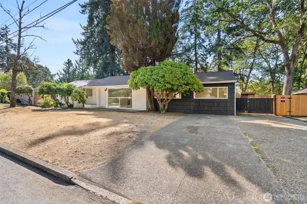8518 Mount Tacoma DR SW, Lakewood, WA 98498