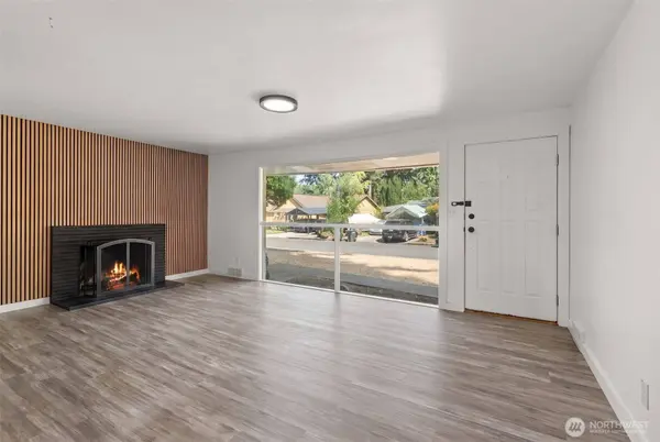 8518 Mount Tacoma DR SW, Lakewood, WA 98498