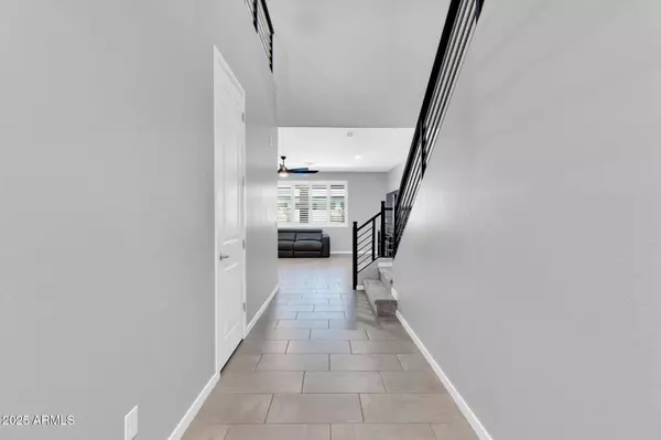 550 E ZION Place, Chandler, AZ 85249