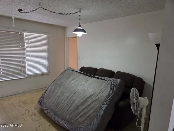 4112 S Grandview Avenue, Tempe, AZ 85282