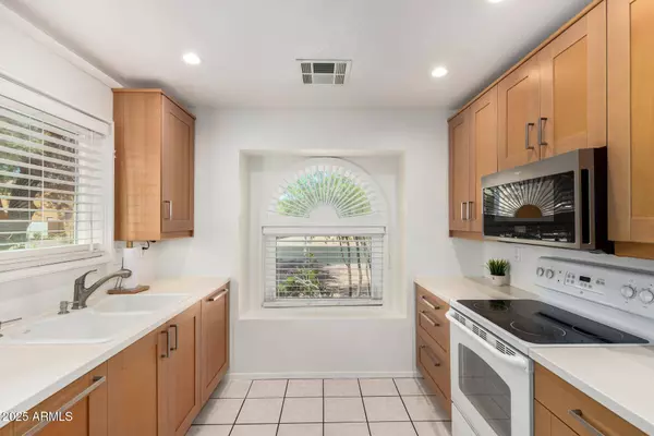 3801 E Blue Flax Avenue, Phoenix, AZ 85044