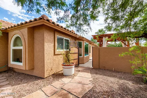 3801 E Blue Flax Avenue, Phoenix, AZ 85044