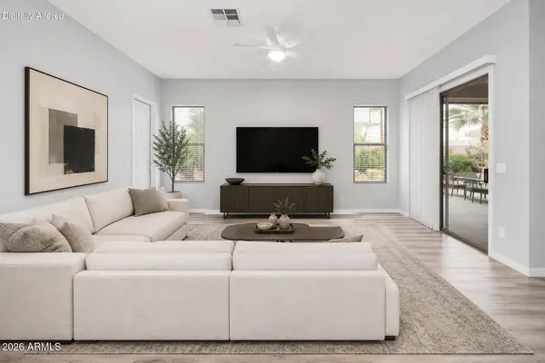 3718 S SETON Avenue, Gilbert, AZ 85297