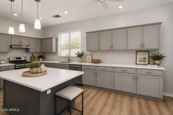 3718 S SETON Avenue, Gilbert, AZ 85297
