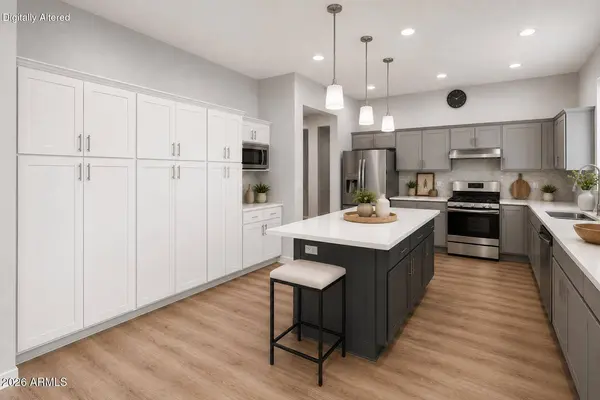 3718 S SETON Avenue, Gilbert, AZ 85297
