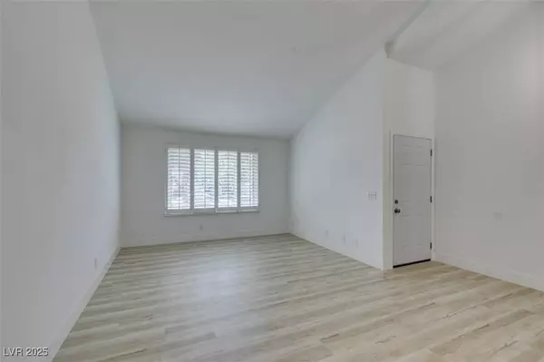 5608 Ridgeline Avenue, Las Vegas, NV 89107