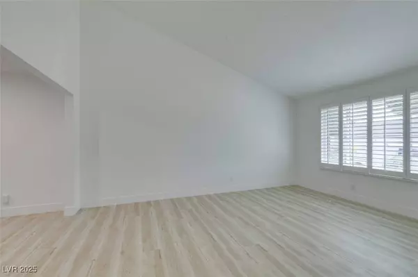 5608 Ridgeline Avenue, Las Vegas, NV 89107