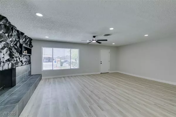 4393 Swandale AVE, Las Vegas, NV 89121