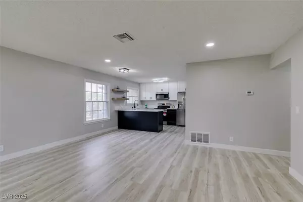 4782 Roberta ST #1, Las Vegas, NV 89119