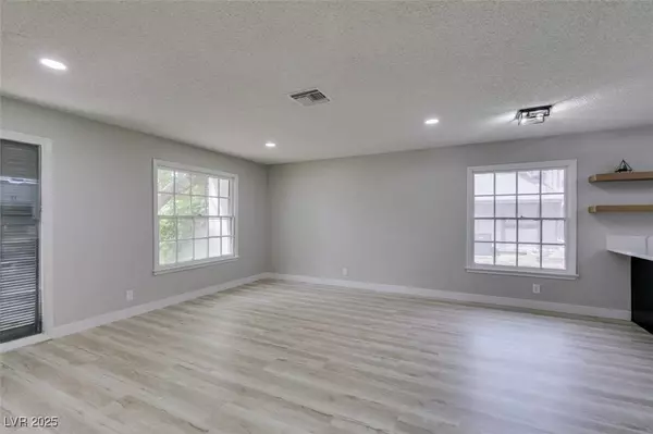 4782 Roberta ST #1, Las Vegas, NV 89119