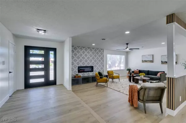 1697 Silver Mesa WAY, Las Vegas, NV 89169