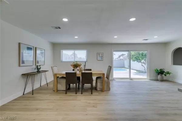 5025 W Gowan RD, Las Vegas, NV 89130