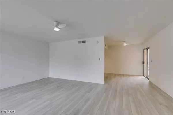 3370 Dunham CT, Las Vegas, NV 89121