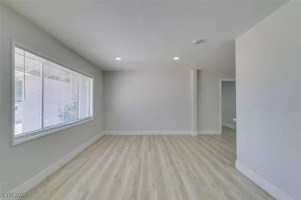 1825 Howard AVE, Las Vegas, NV 89104