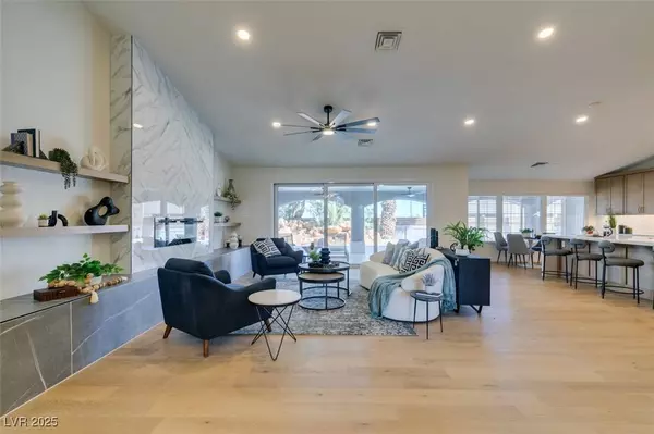 8516 Brownstone CT, Las Vegas, NV 89139