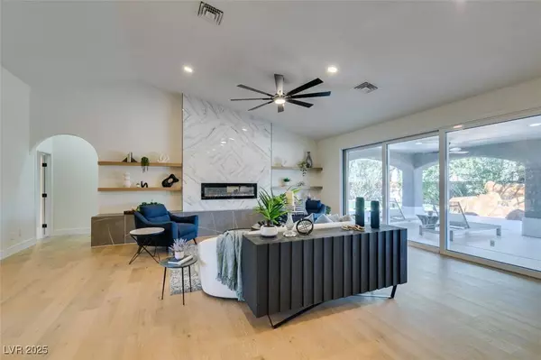 8516 Brownstone CT, Las Vegas, NV 89139