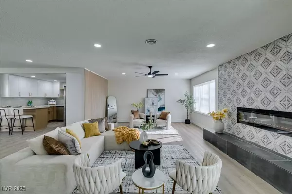 1698 Silver Mesa WAY, Las Vegas, NV 89169