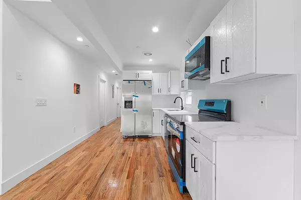 New York, NY 11692,69-52 Hessler Ave