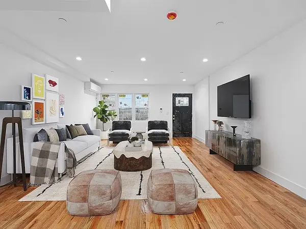 69-52 Hessler Ave, New York, NY 11692