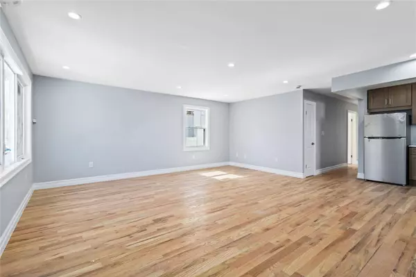 163-23 Sayres Avenue, Jamaica, NY 11433