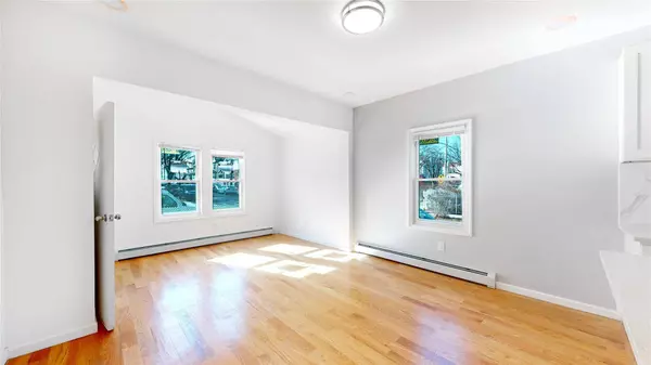 10701 Liverpool ST, Jamaica, NY 11435