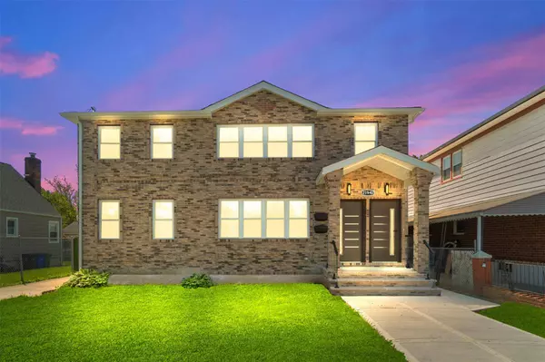 21942 112th RD, Queens Village, NY 11429