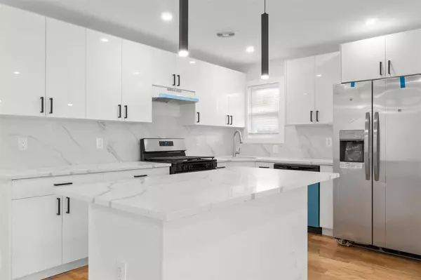 21942 112th RD, Queens Village, NY 11429