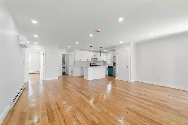 21942 112th RD, Queens Village, NY 11429