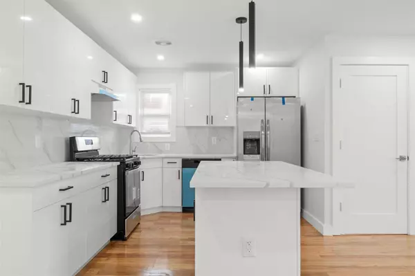 21942 112th RD, Queens Village, NY 11429