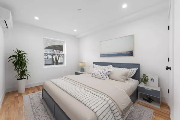 29-24 Brookhaven Avenue, Far Rockaway, NY 11691