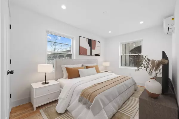 29-24 Brookhaven Avenue, Far Rockaway, NY 11691