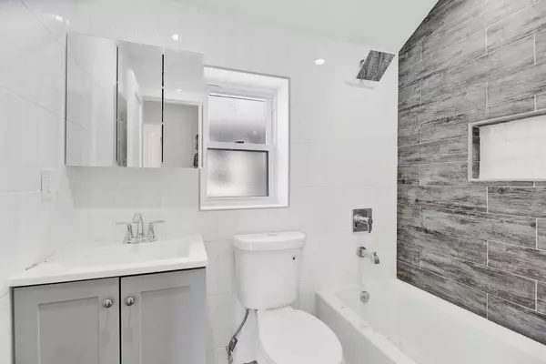 29-24 Brookhaven Avenue, Far Rockaway, NY 11691