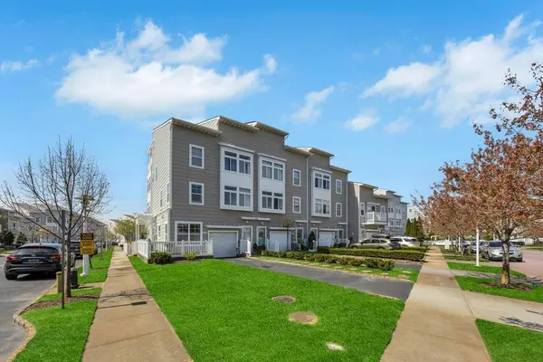 6503 Ocean AVE, Arverne, NY 11692