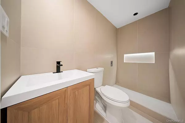 137-08 175 Street, Rochdale, NY 11434