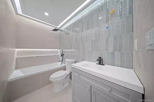 137-08 175 Street, Rochdale, NY 11434