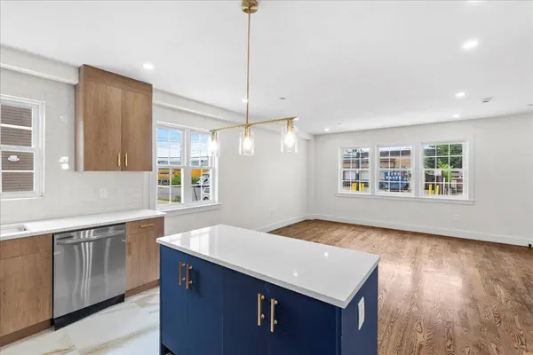 145-33 167th ST, Springfield Gardens, NY 11434