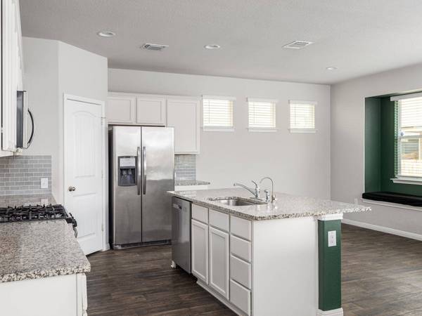 1504 Kandinsky BND #28, Pflugerville, TX 78660