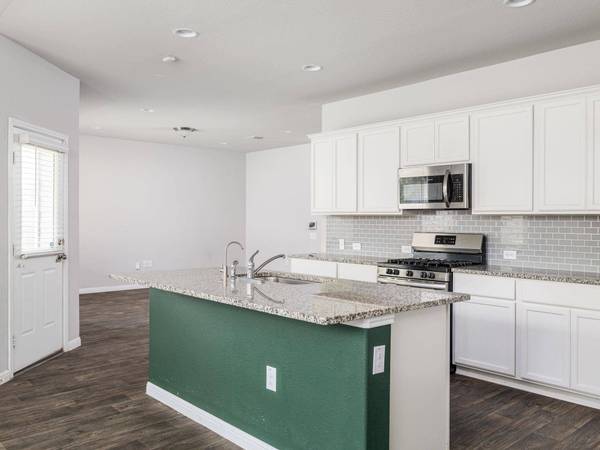 1504 Kandinsky BND #28, Pflugerville, TX 78660