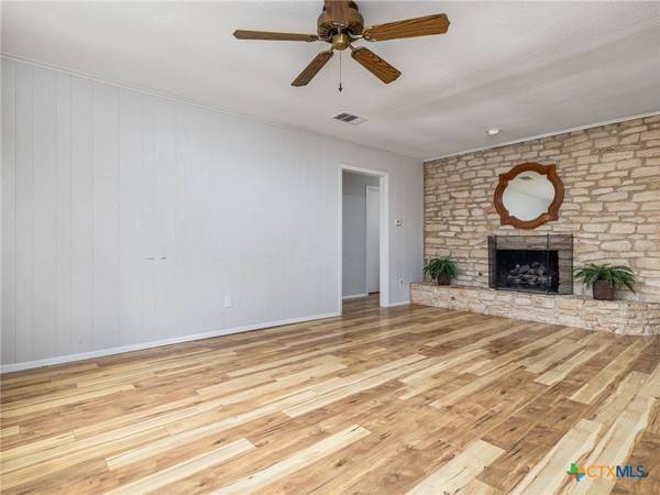 1304 Wroxton WAY, Round Rock, TX 78664