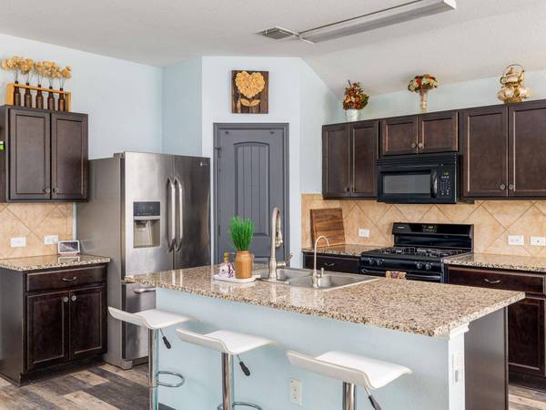 900 Hatton Hill LN, Austin, TX 78725