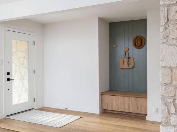 11103 Oak Knoll DR, Austin, TX 78759