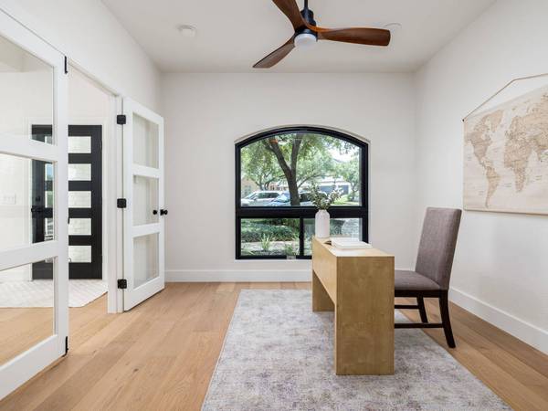 6000 Roxbury LN, Austin, TX 78739