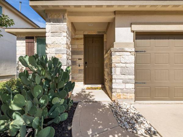 424 Spanish Star TRL, Dripping Springs, TX 78620